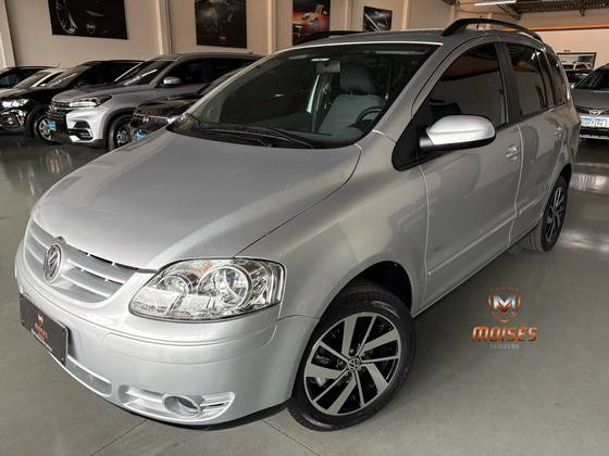 VOLKSWAGEN SPACEFOX 1.6 MI PLUS 8V FLEX 4P MANUAL VOLKSWAGEN SPACEFOX 1.6 MI PLUS 8V FLEX 4P MANUAL